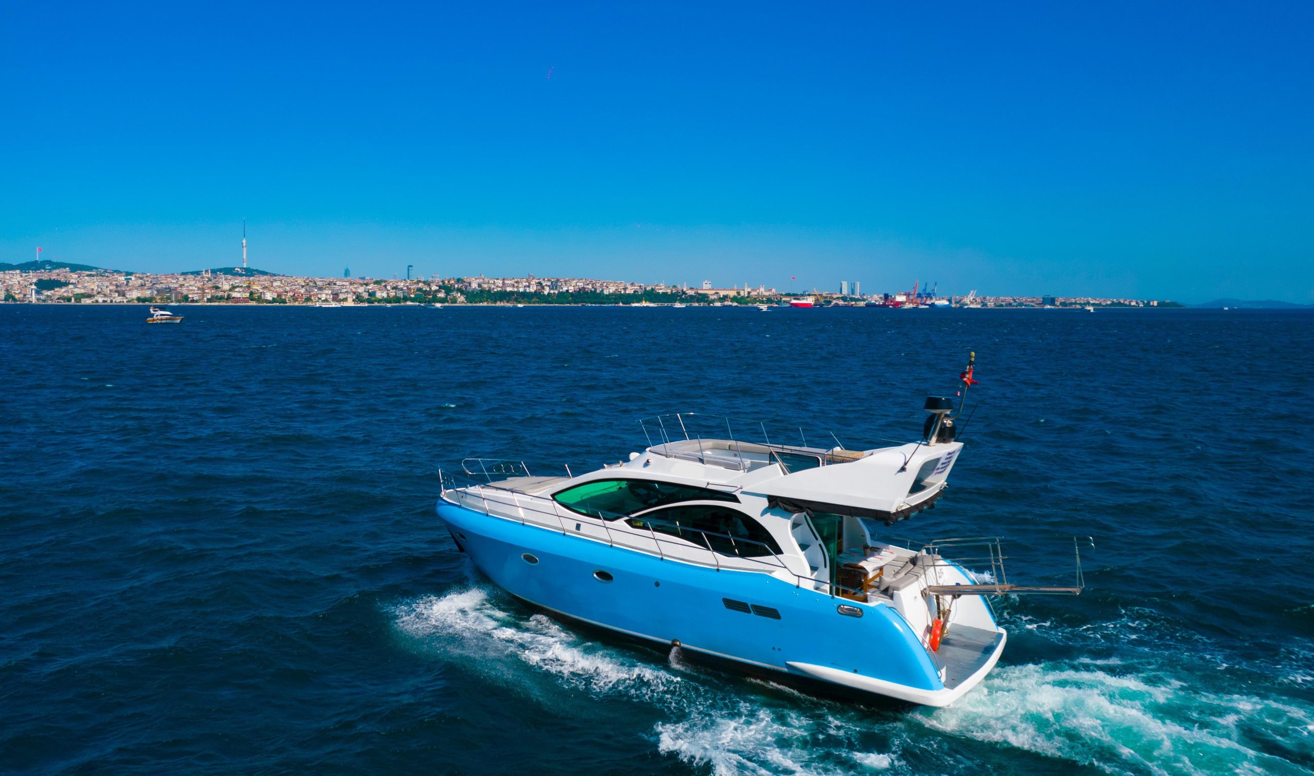 Essential Package Yacht 1