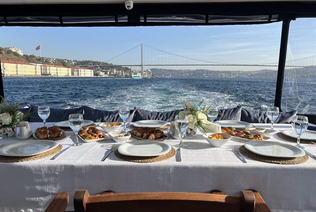 corporate tour on bosphorus