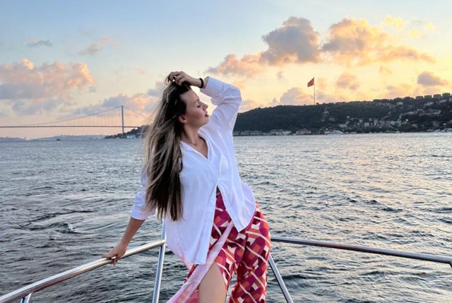 private yacht swimming tour Istanbul